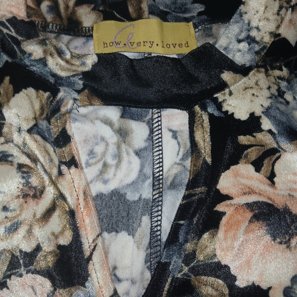 NWT HOW.VERY.LOVED BOUTIQUE DRESS SIZE S. ROMANTIC DATE NIGHT - Picture 3 of 4